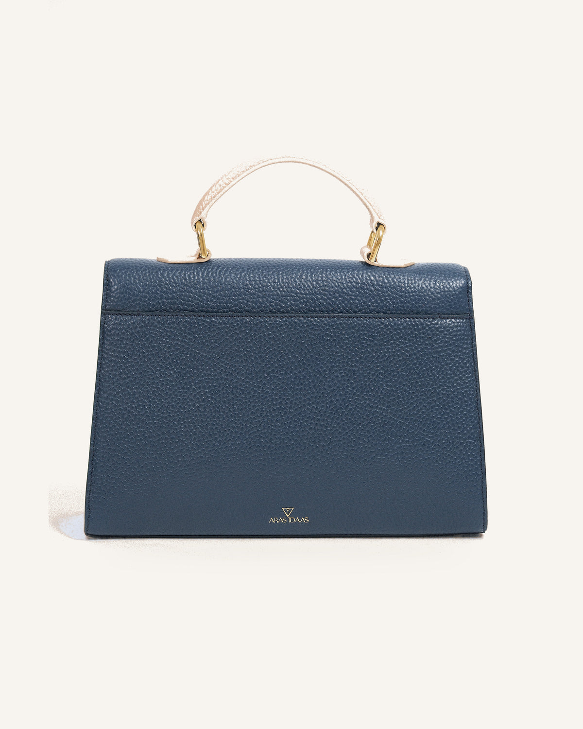 Delta Fold Queen