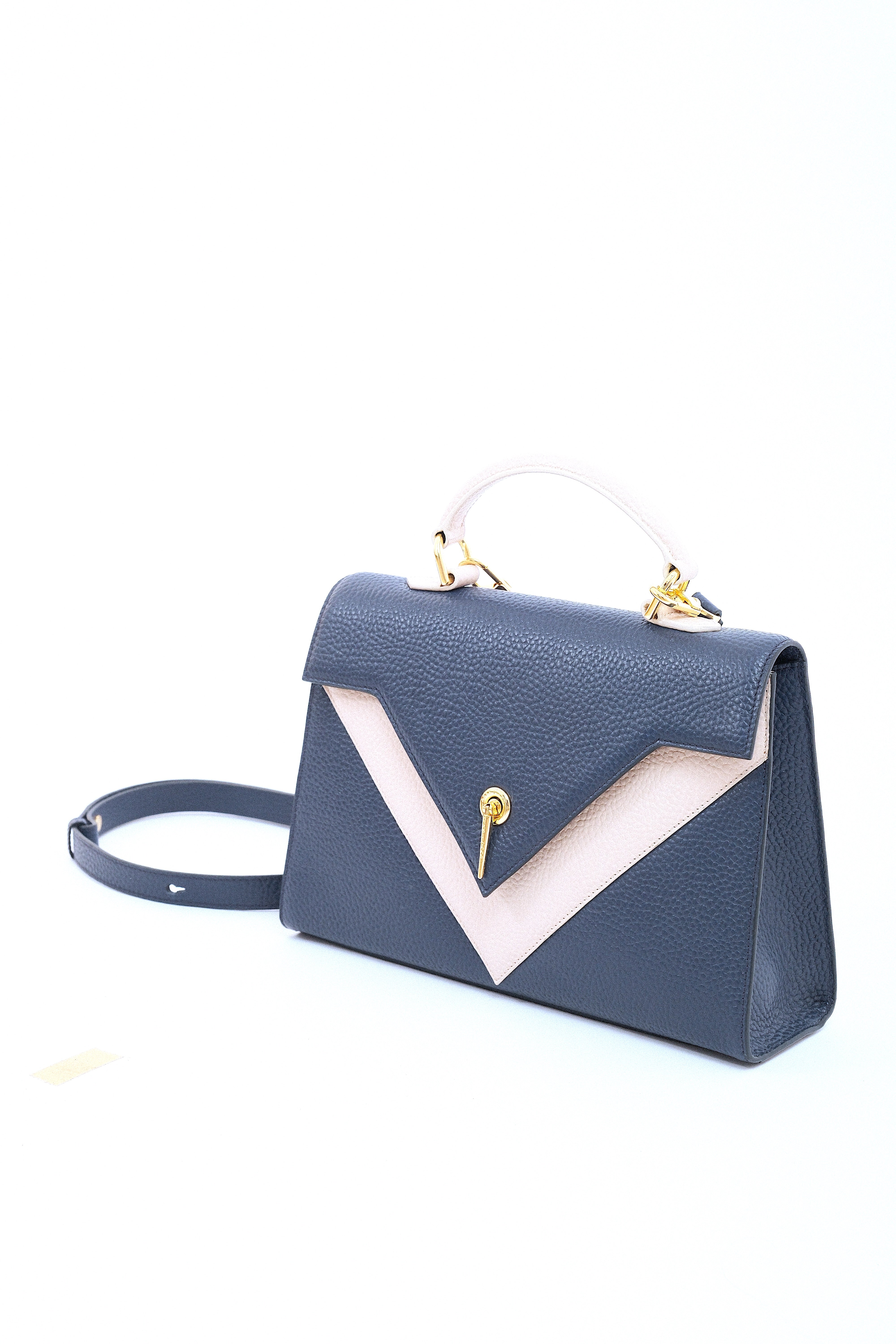 Delta Fold Queen