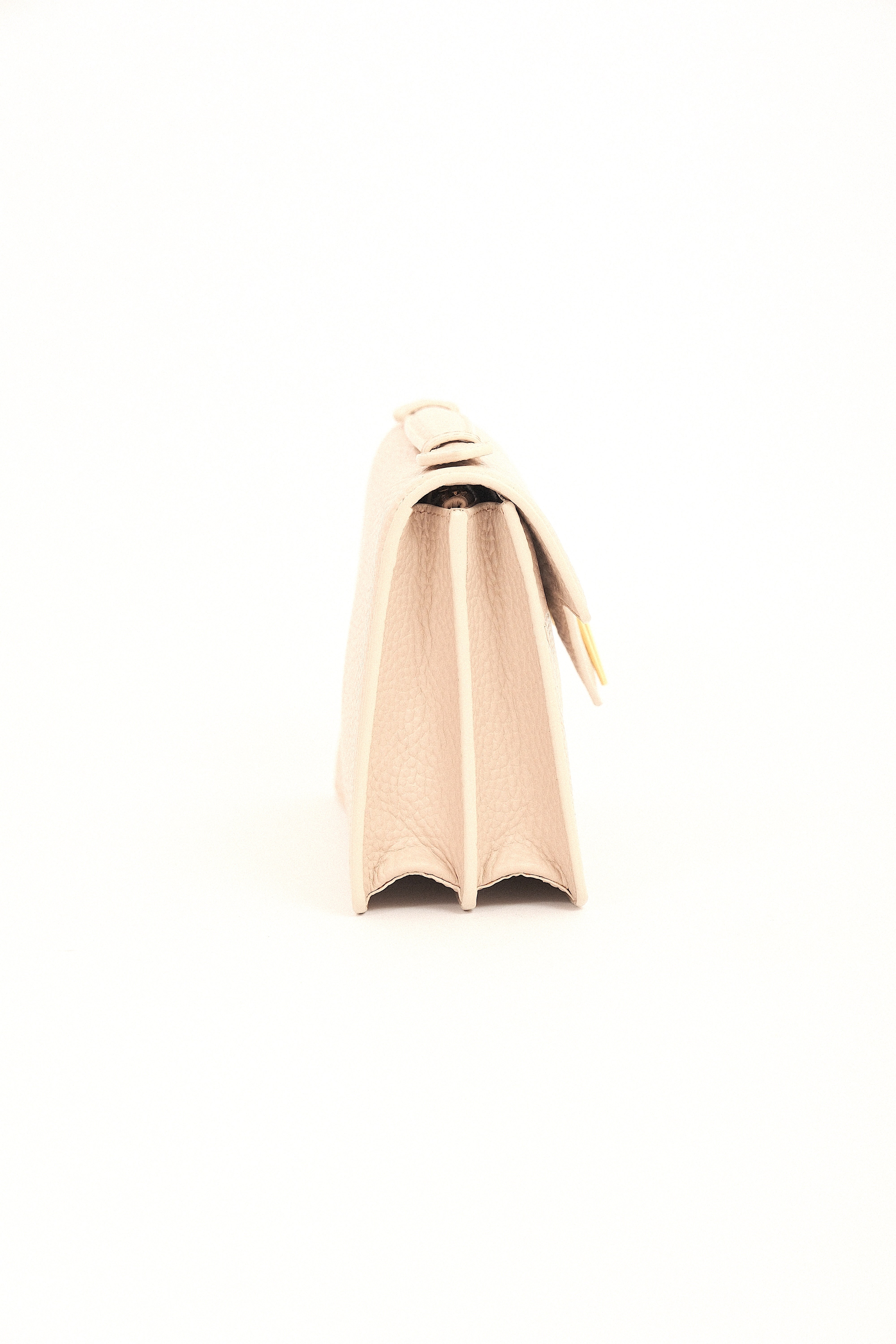 DELTA FOLD LADY