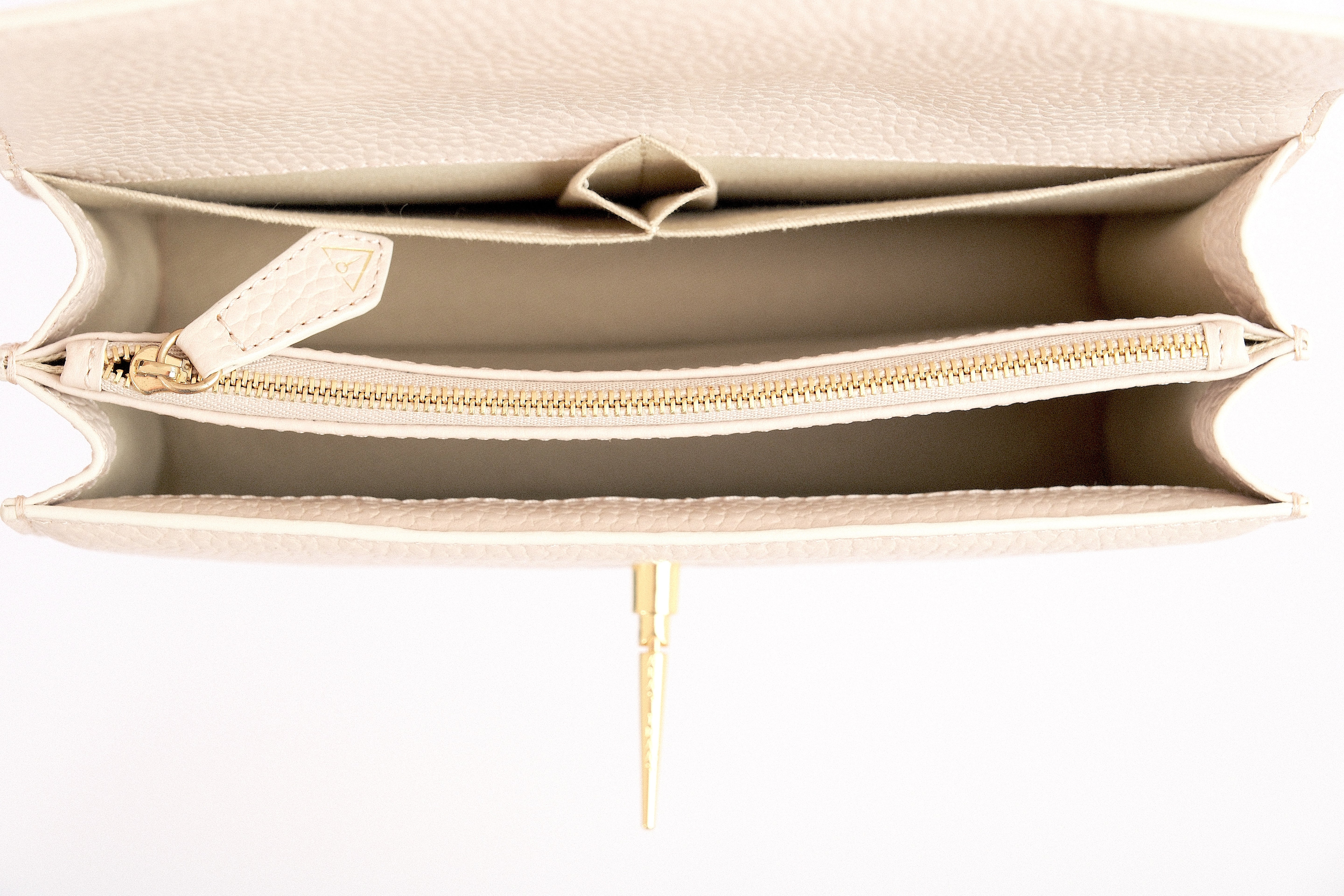 DELTA FOLD LADY