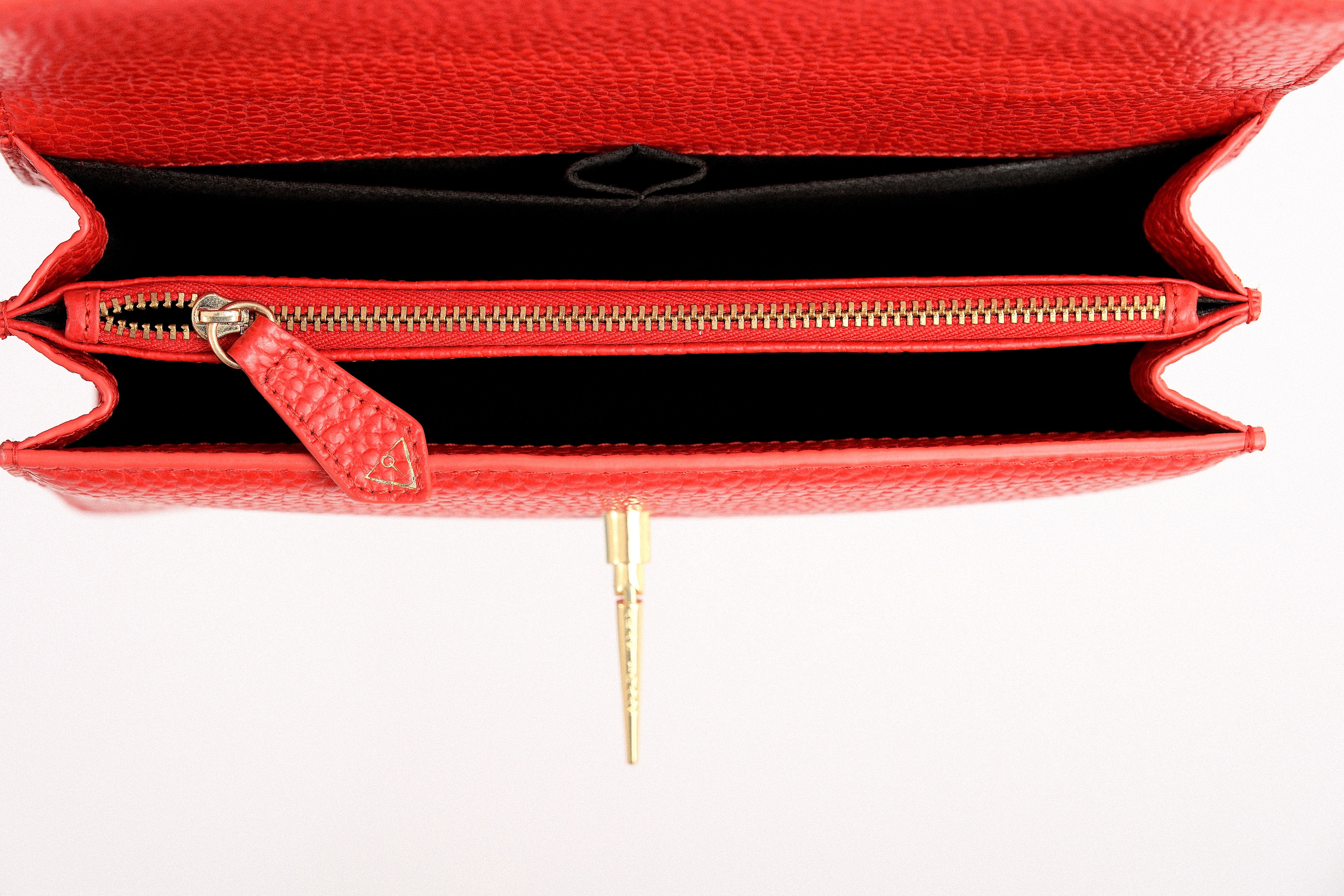 DELTA FOLD LADY