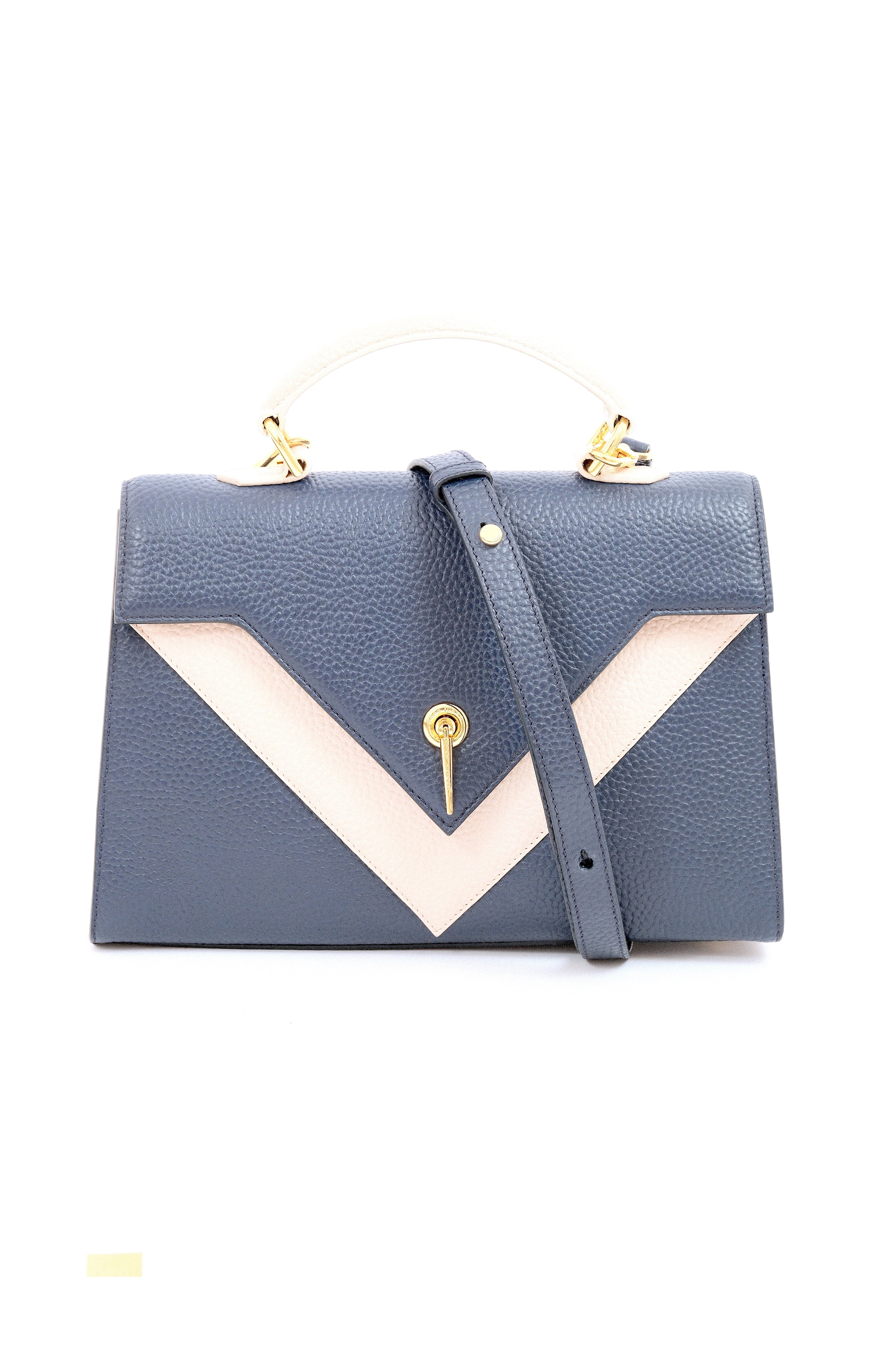 Delta Fold Queen